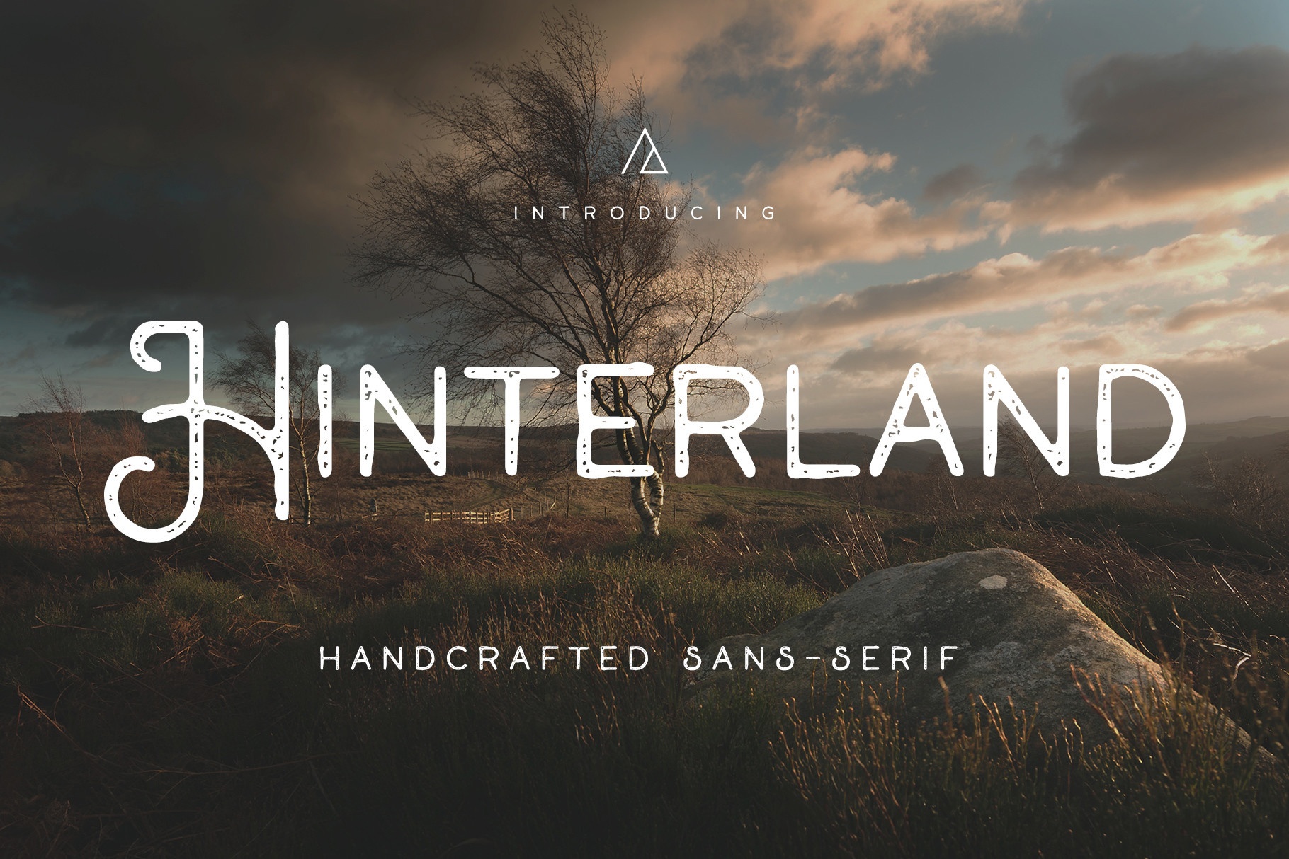 Beispiel einer Hinterland Regular-Schriftart