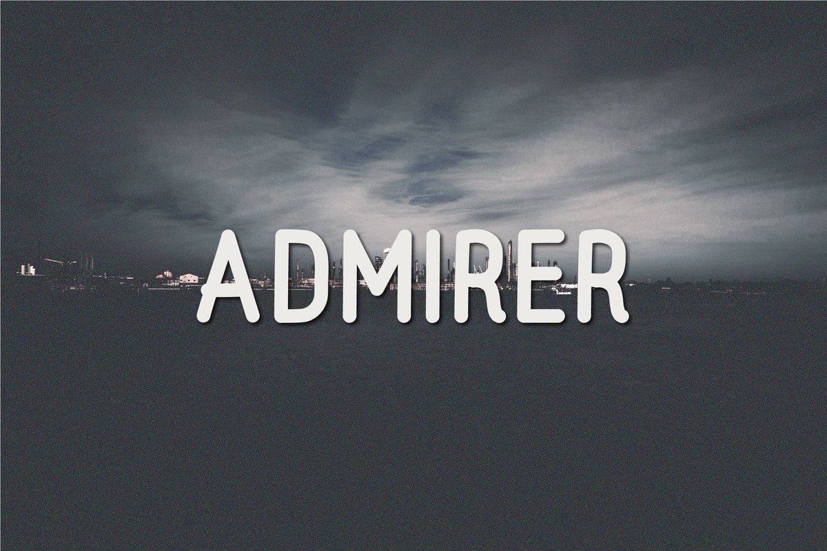 Beispiel einer Admirer Regular-Schriftart